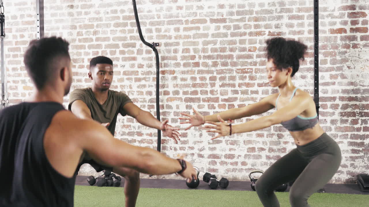 우리는 서로 책임을 져야 합니다.