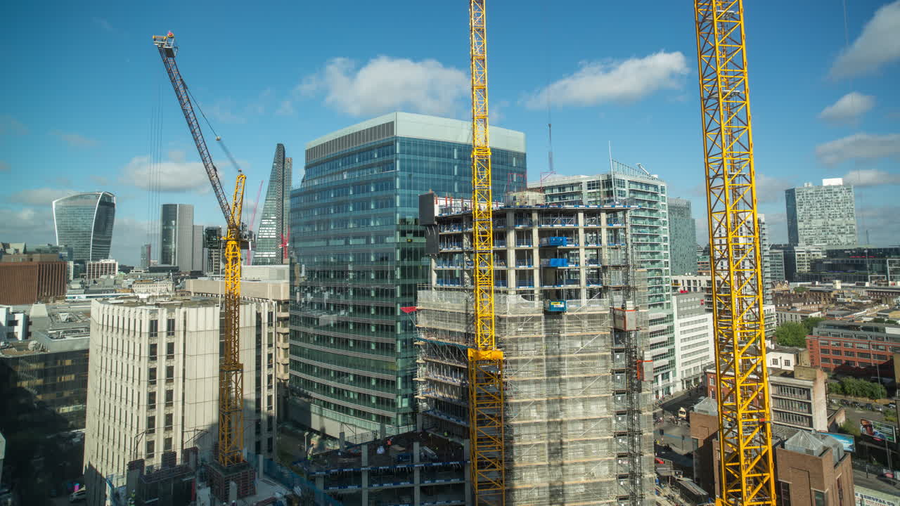 londres aldwych ver grúas 4k 00