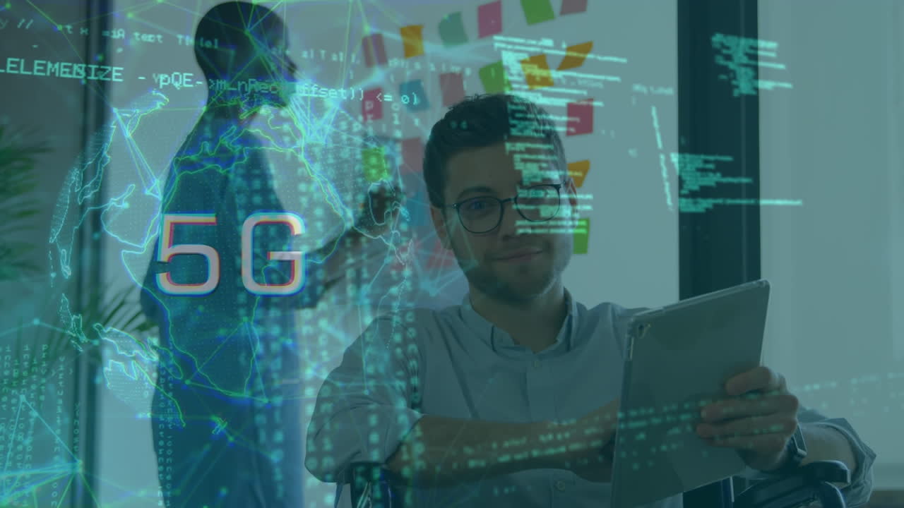 animación de texto 5g en globo, lenguaje informático diverso hombre usando tableta, mujer con notas adhesivas.