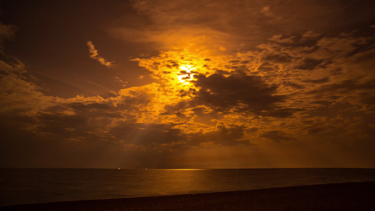 사르디니아 해변 풀문 4k 08