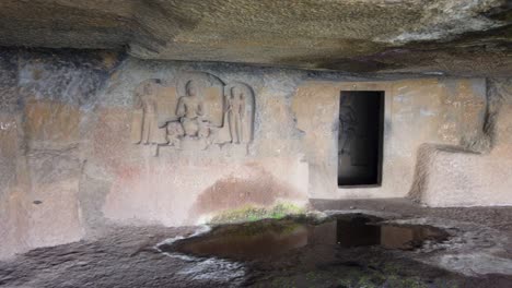 Pandav-Leni,-Die-Buddha-höhlen-In-Nashik,-Maharashtra,-Indien---Schwenken