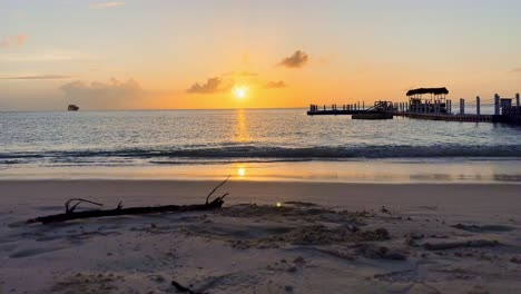 Panoramablick-Auf-Den-Sonnenuntergang,-Zeitlupe