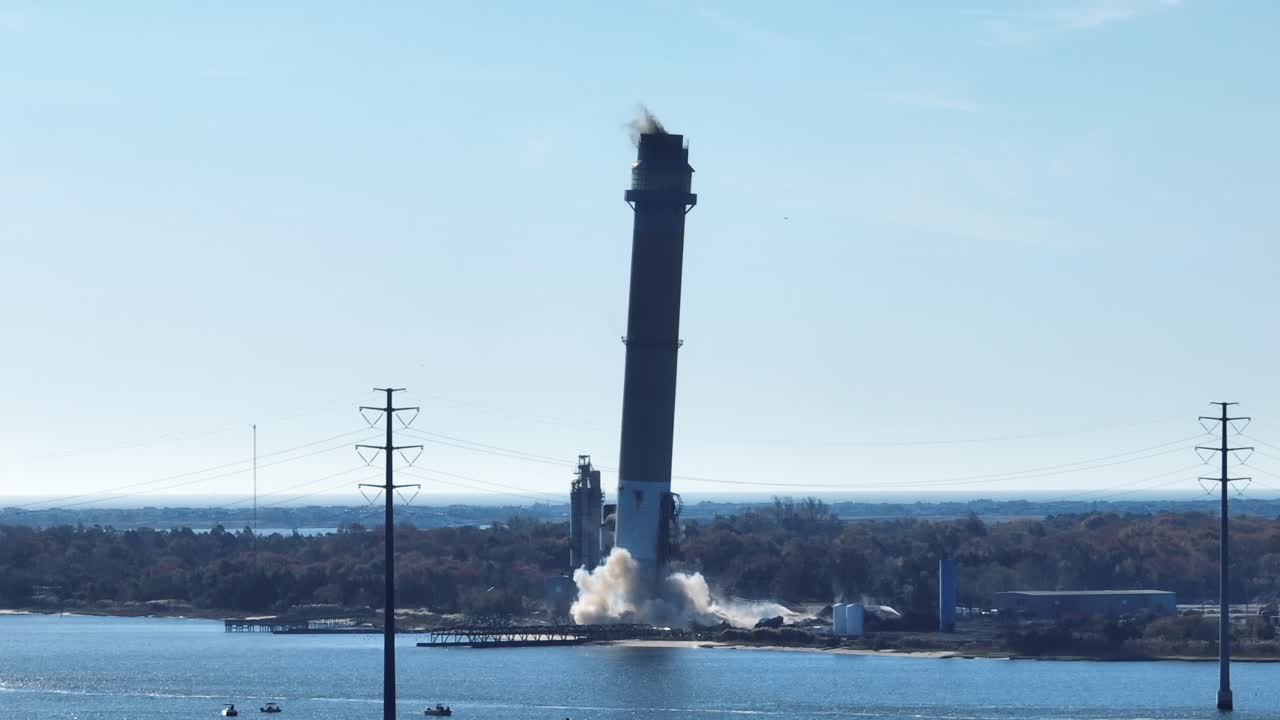 비슬리 포인트 타워의 철거