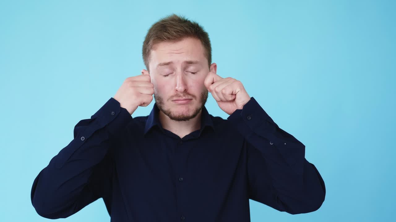 울고 있는 남자 절망 슬 우울한 눈물 gif