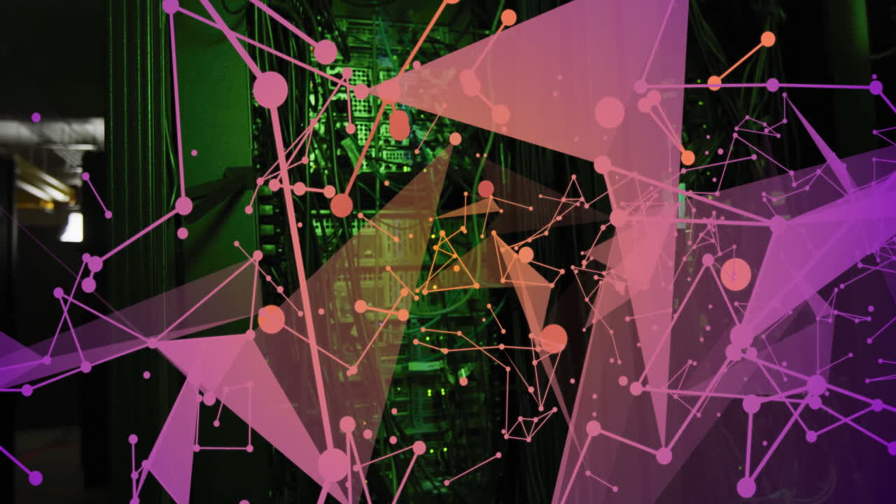 animación de la red de conexiones y procesamiento de datos a través de racks de servidores