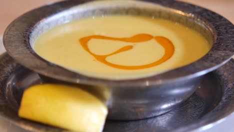 Un plato de sopa