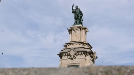 the monument to roger de lluria tarragona