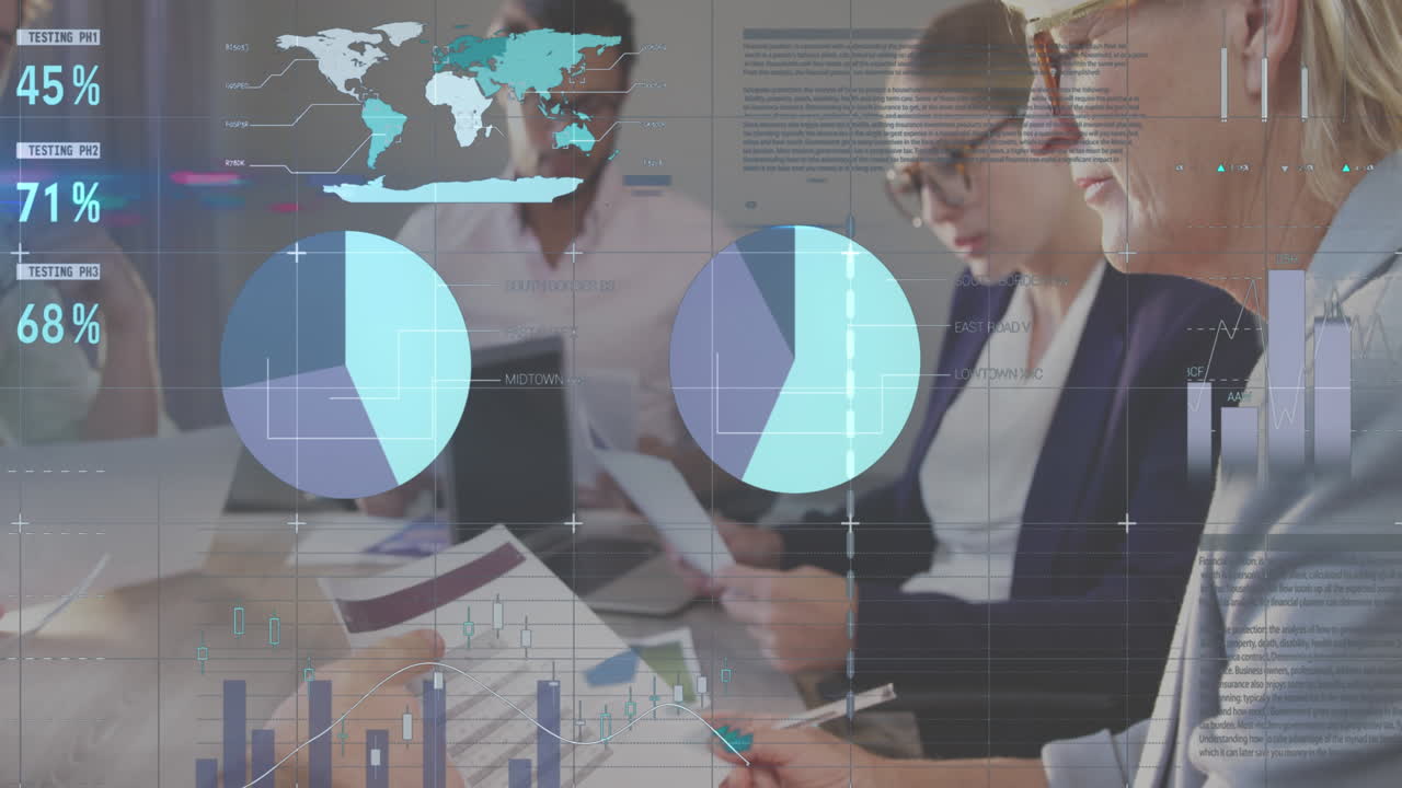 анимация статистики и обработки данных над деловыми людьми, использующими телефонные наушники