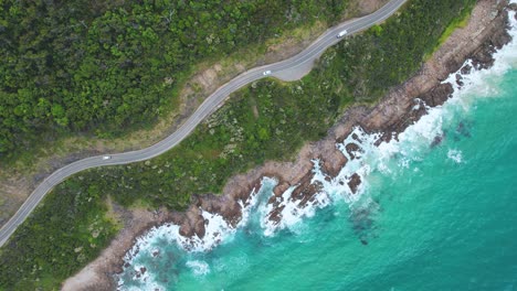 4K-birds-eye-drone-video-of-cars-driving-in-Victoria,-Australia