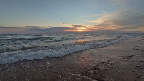 Playas-De-Arena-Del-Mar-Báltico-Al-Atardecer