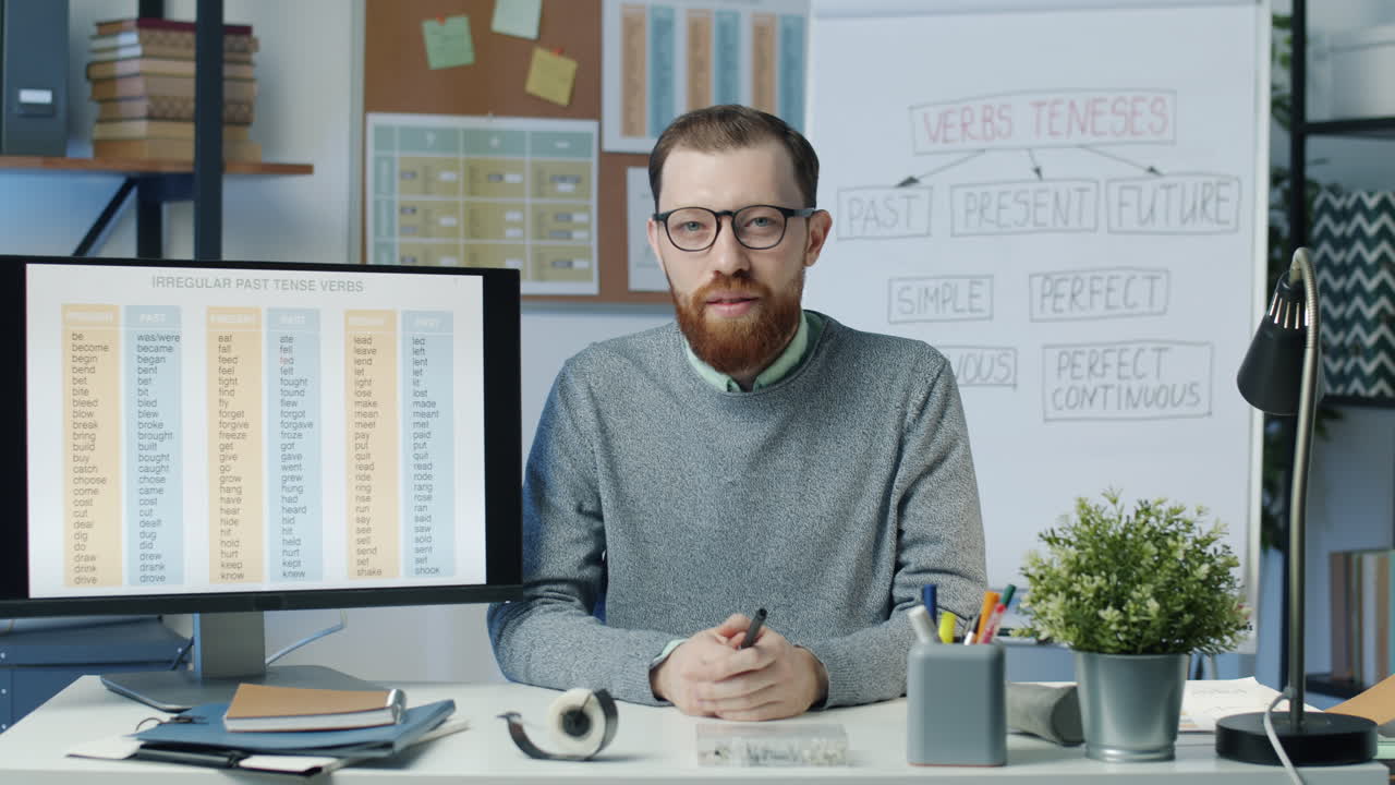 Online English Grammar Lesson on Verb Tenses