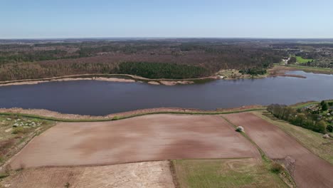 Drone-shot-of-"Kochanka"-lake-in-Starogard,-Poland