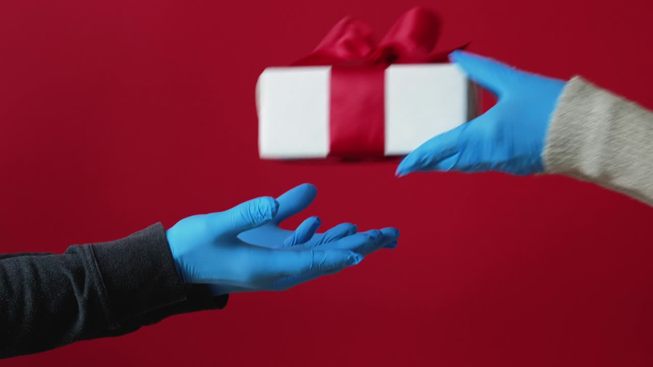 pandemic christmas hygiene gift delivery covid-19