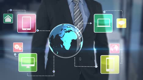 hombre de negocios usando una pantalla de interfaz futurista