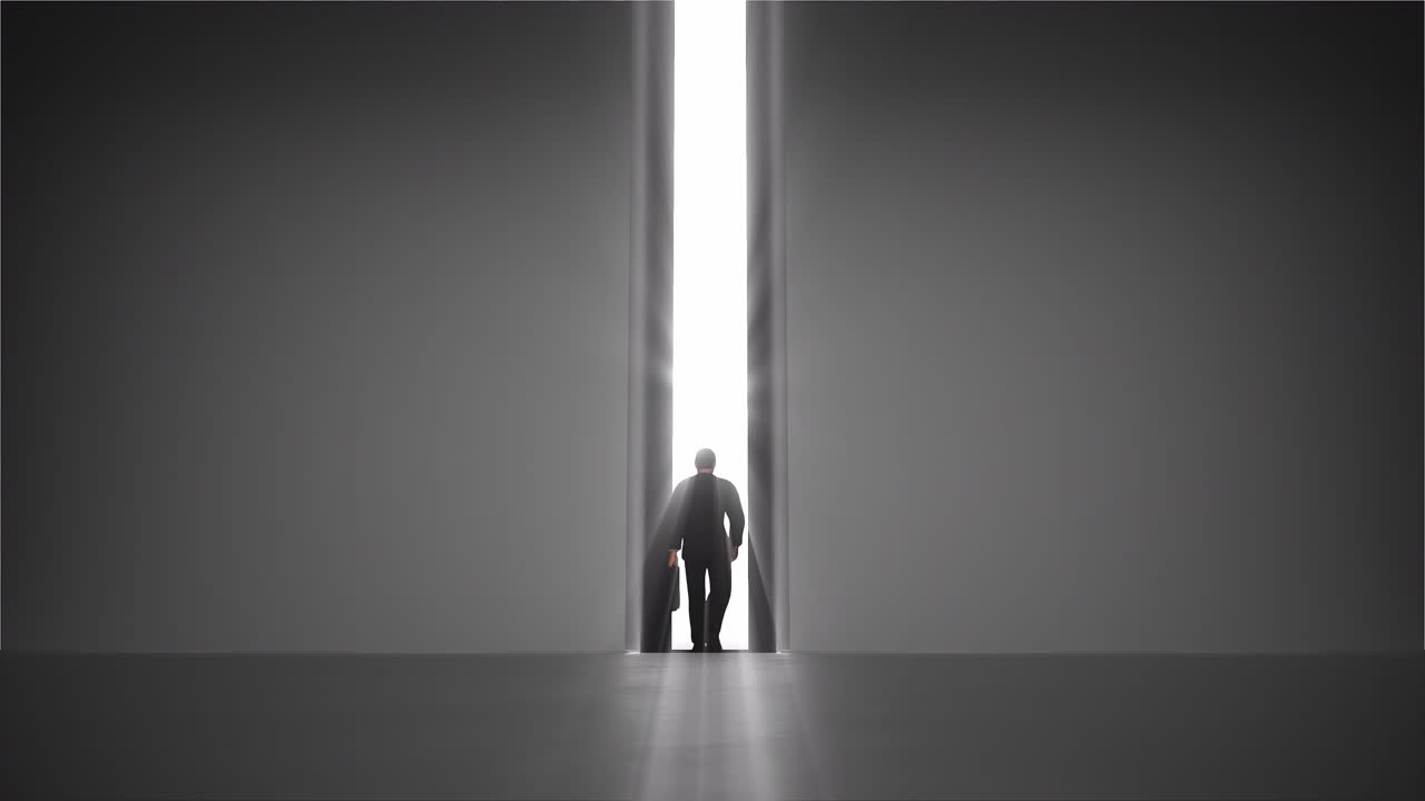 지평선을 따라 가방을 들고 는 남자