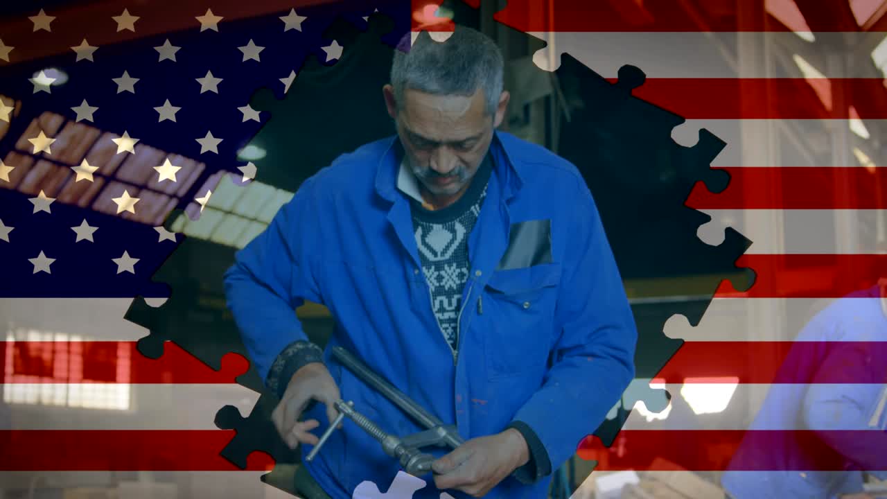 animación de la bandera estadounidense ondeando sobre el hombre en el fondo