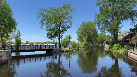 Montreal-Lachine-riverside-entrance-in-Montreal,-Canada---Pan-Shot