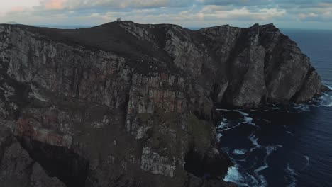 Cabeza-De-Cuerno-En-Donegal-Irlanda-Amanecer