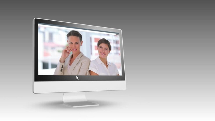Smiling business people on videos