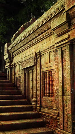 escaleras que conducen al antiguo templo camboyano