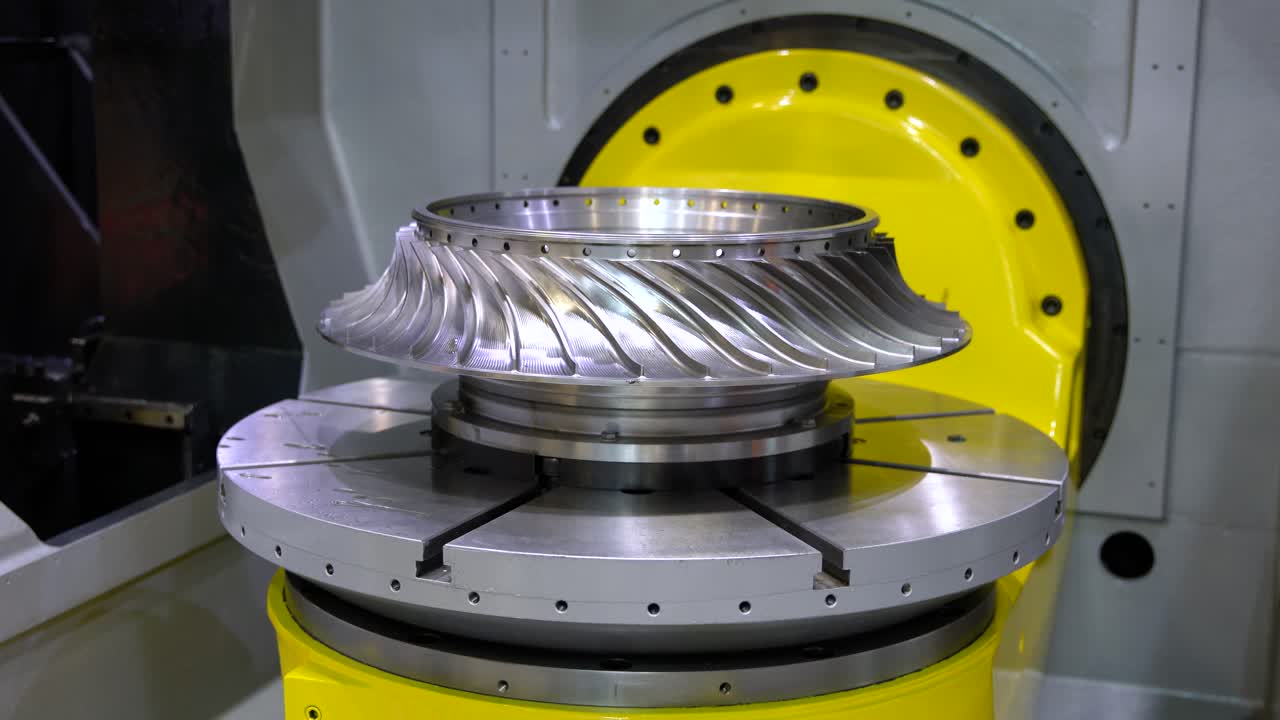 금속 가공 cnc 밀링 머신.