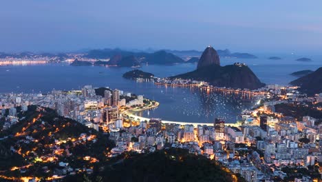 Time-lapse-of-sugarloaf-during-sunset