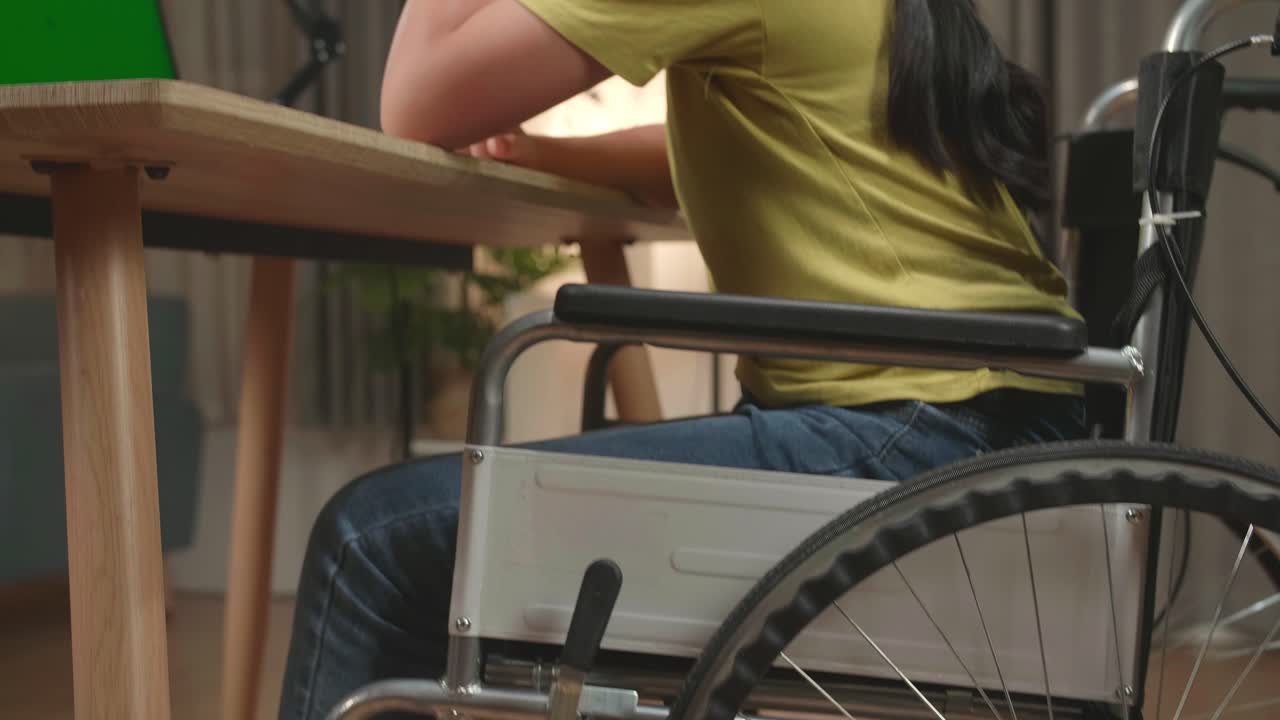 Asian Kid Girl Sitting Use Laptop Computer And Thinking About Something Then Raising Her Index Finger, Eyes Wide Open At Home