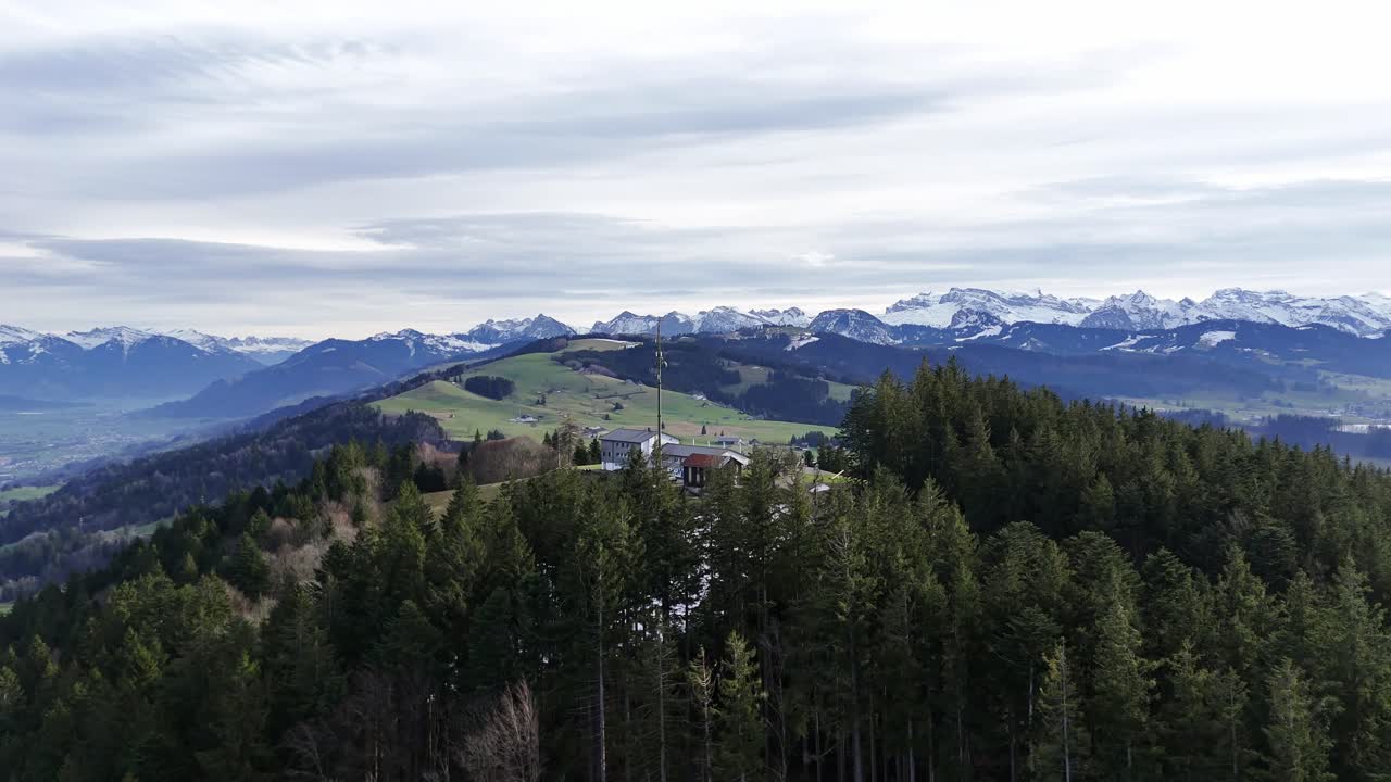 naturaleza de montaña paisaje panorámico vista aérea lago de zúrich, etzel, suiza