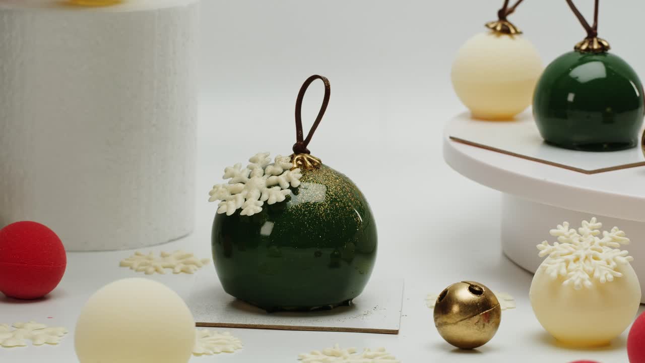 Christmas Ornament Dessert