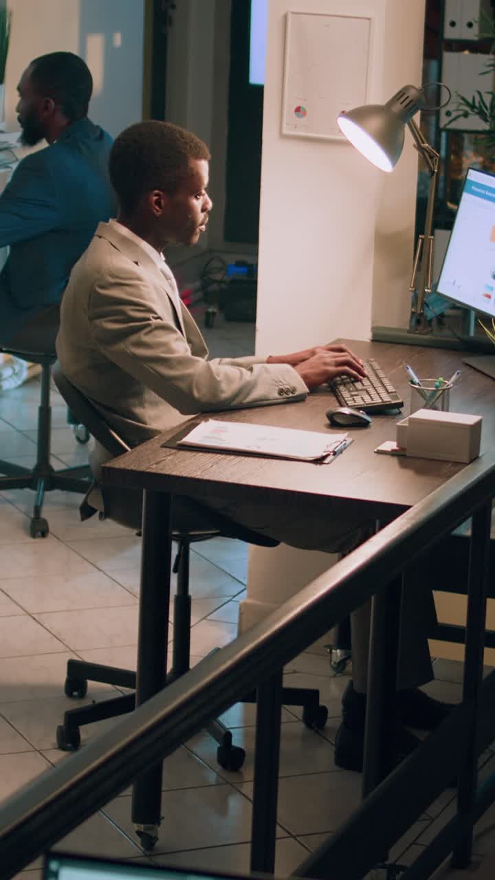 Vertical video Teamworking accountants check documents