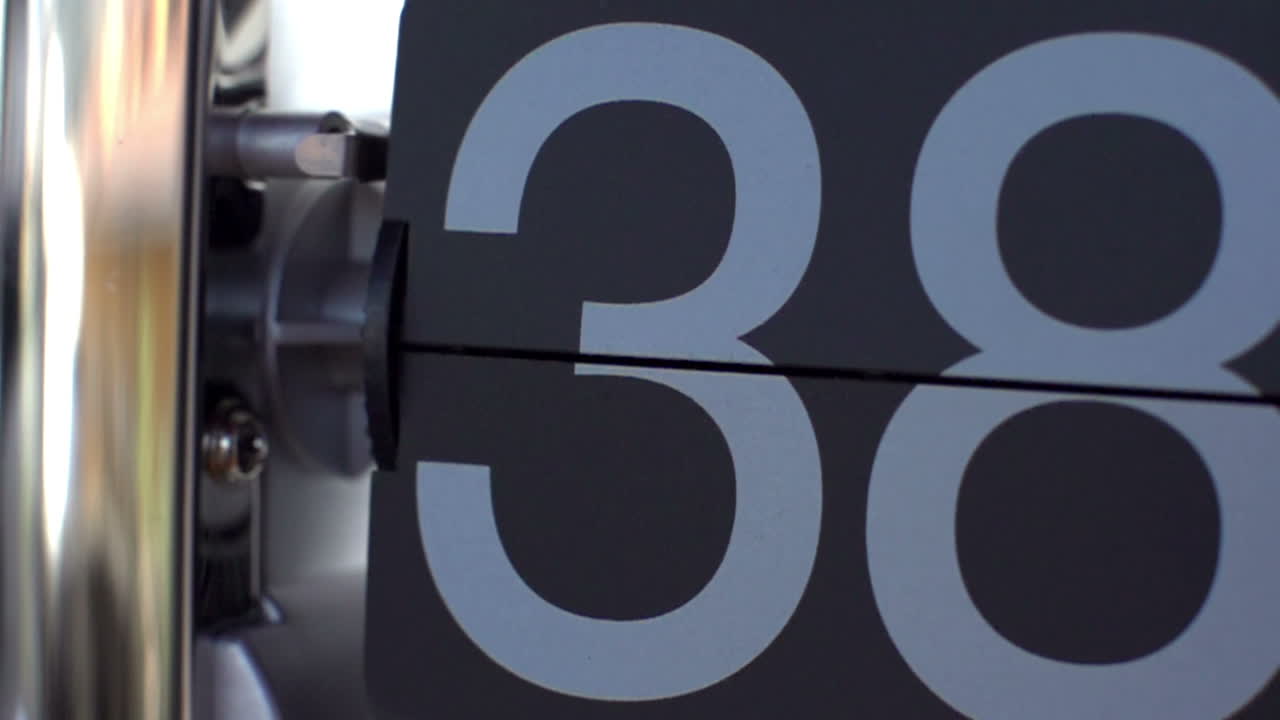 Slow Motion Clock 01