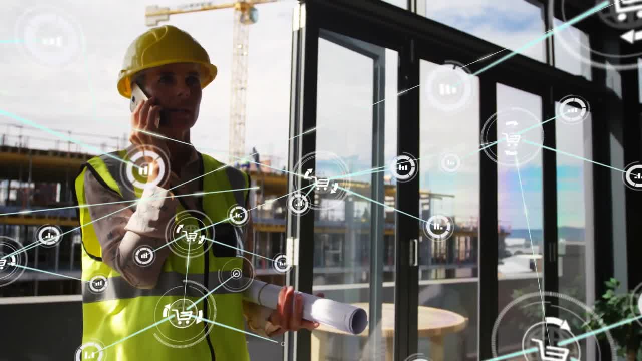 animación de iconos de carrito y gráfico conectados sobre una arquitecta caucásica hablando por teléfono celular.