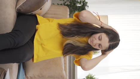 Vertical-video-of-Female-student-having-a-nervous-breakdown.