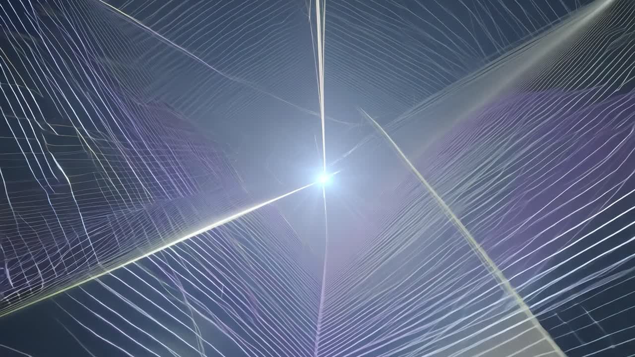 어두운 배경에서 추상적인 반이는 선과 패턴