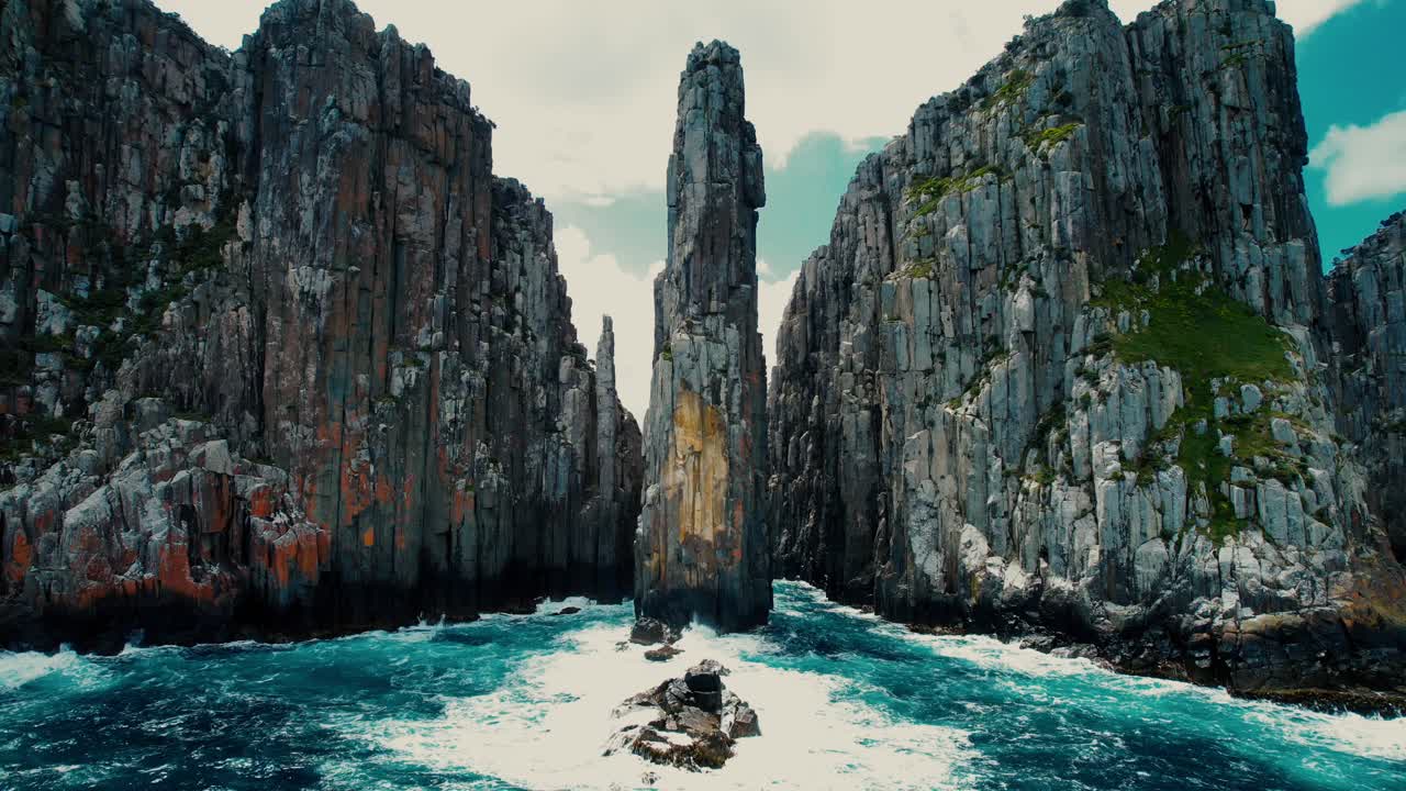 호주 태즈 메이 니아의 케이프 하우이 전면 해수면