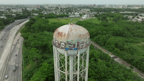 Tanque-De-Agua-De-La-Penitenciaría-Del-Oso-Blanco-En-San-Juan