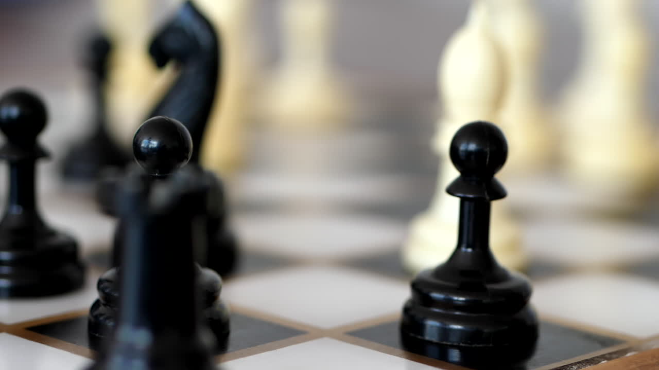 piezas de ajedrez yuriy