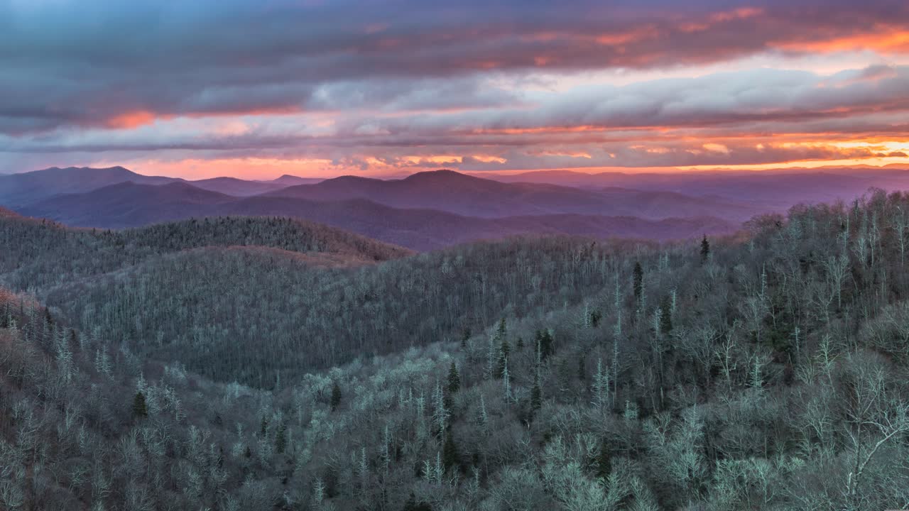 cinemagraph time lapse blue ridge montañas carolina del norte amanecer en asheville