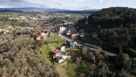 Drohnenpanorama-Von-Castadon-In-Pereiro-De-Aguiar,-Spanien