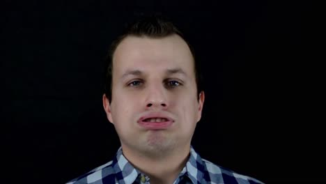 retrato de un hombre con una expresión neutral