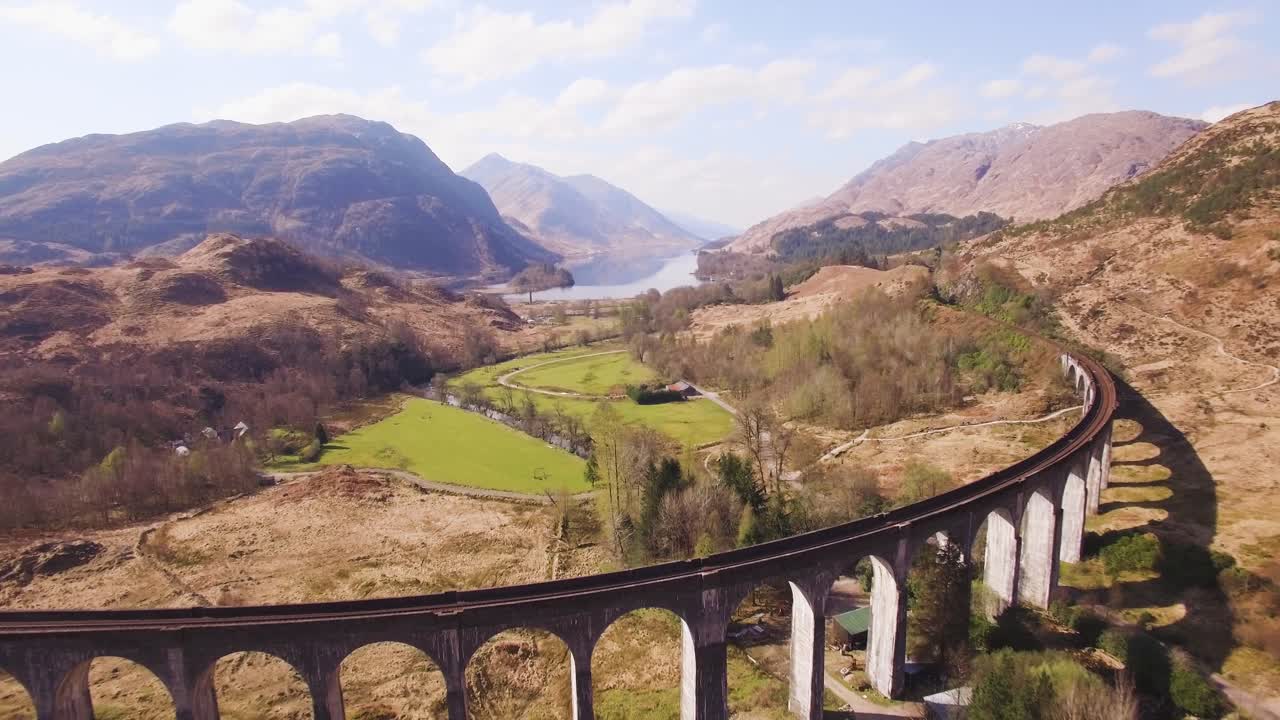 glenfinnan viaduct 및 loch shiel 배경, 스코틀랜드