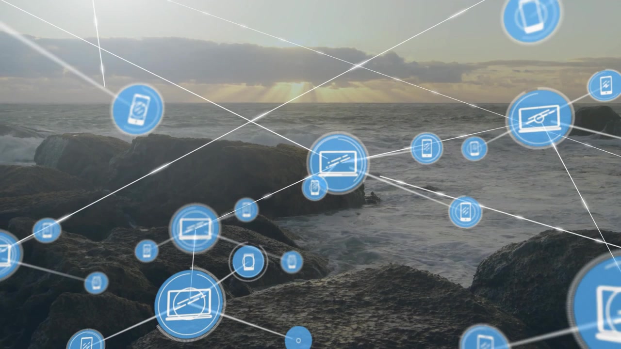 Iconos de conexión de red digital sobre olas del océano al atardecer