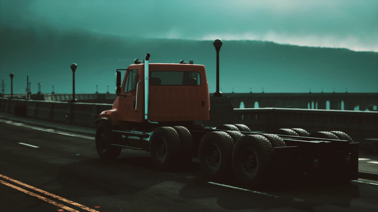 большой грузовик на мосту.