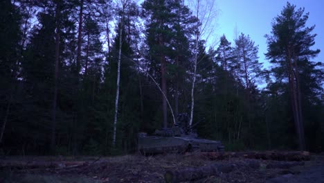 Leopard-tank-waiting-for-enemy-during-NATO-early-morning-Nato-exercise