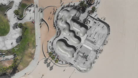 Birdseye-view-looking-down-on-Venice-Skate-Park