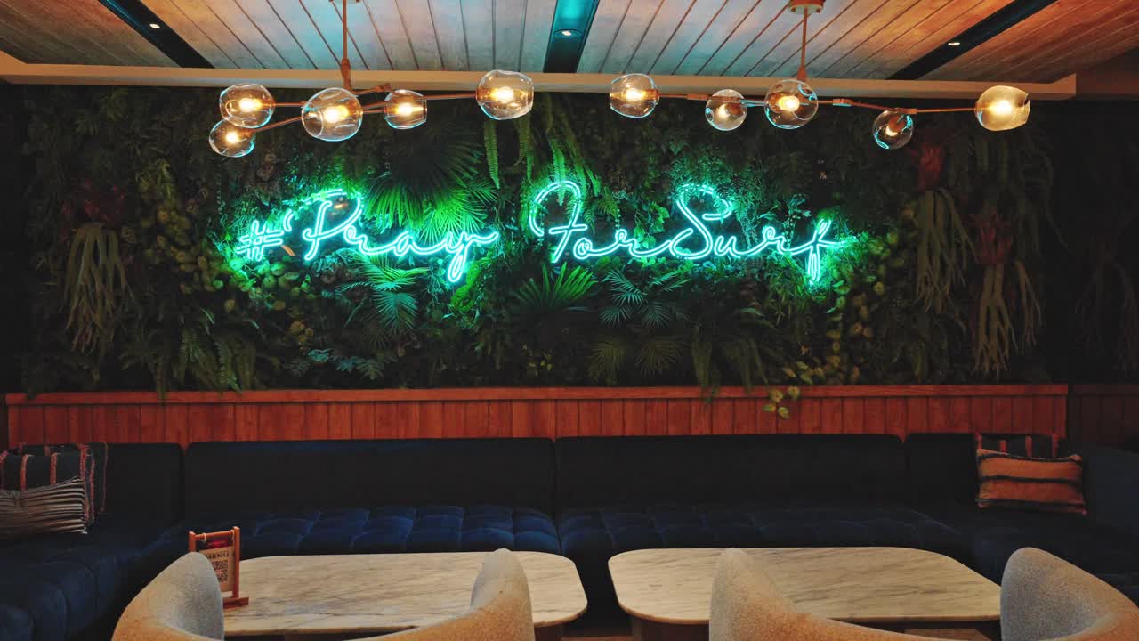 아트 데코 라운지  ⁇ 의 영화 영상