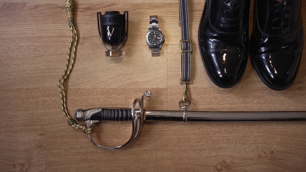 Groom's getting ready: Elegant Accessories for a Formal Wedding