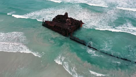 Imágenes-De-Drones-Del-Naufragio-Del-Barco-Español-Ms-Cabo-Santa-María-Frente-A-La-Costa-De-Boa-Vista,-Cabo-Verde