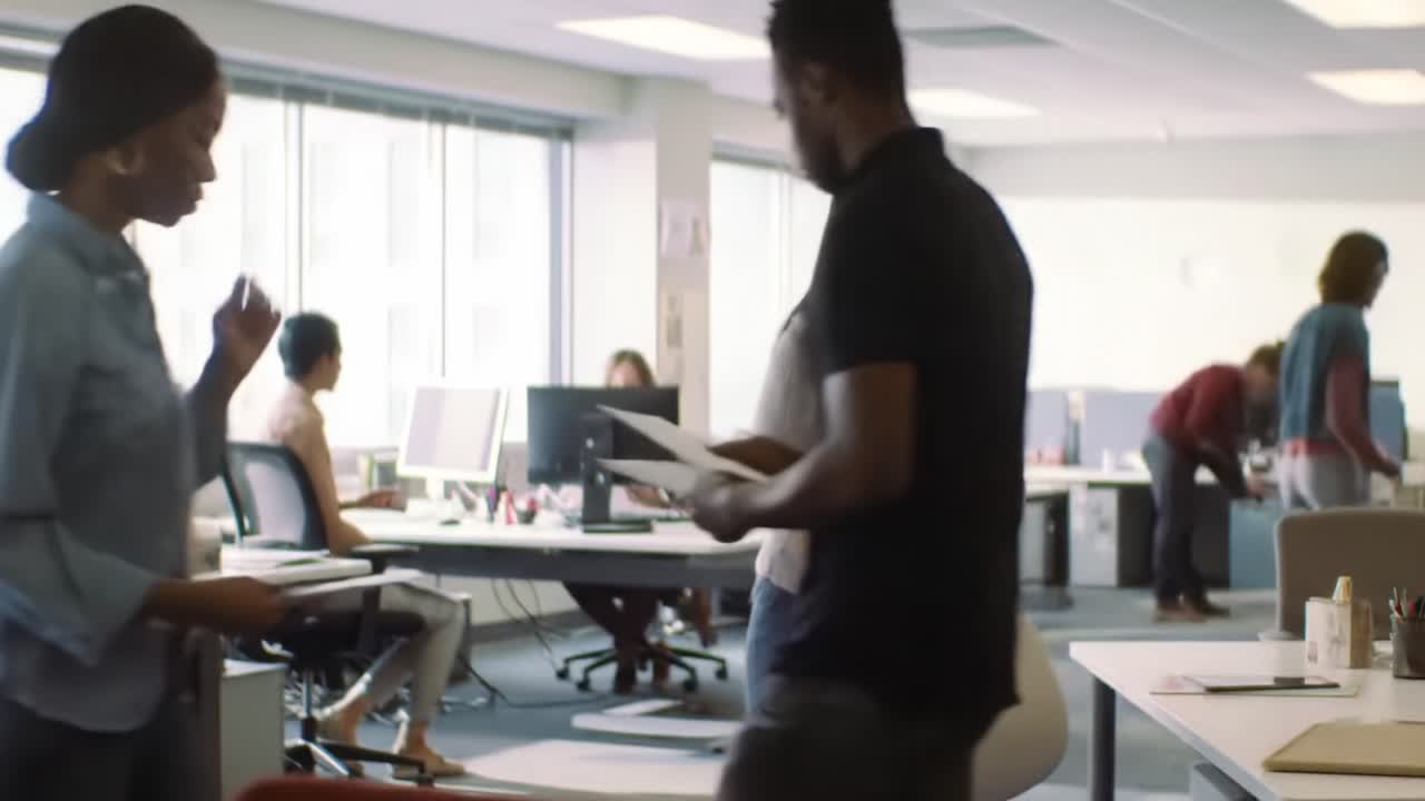 Dynamic Office Interaction: A Glimpse into Everyday Workplace Life Capturing Team Collaboration and Productivity in a Modern Workspace Environment