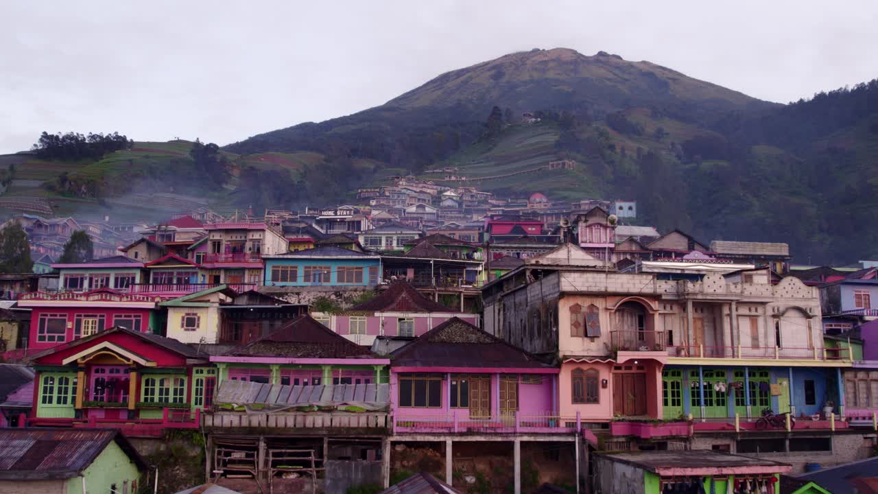 Nepal van Java'nın şafakta manzaralı köyü
